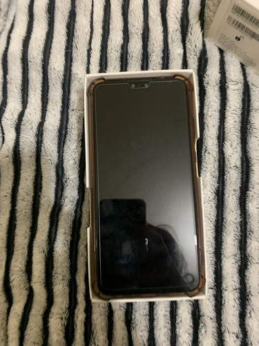 Celular Huawei Y8s De Color Negro (Usado)