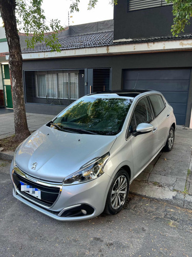 Peugeot 208 1.6 Feline Tiptronic