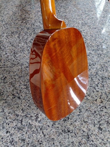Imagem 9 de 10 de Ukulele Pkt-25g Tenor Abacaxi. Importador Autorizado Ohana.