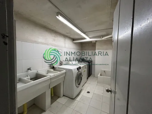 Apartamento En Venta En La Universidad. Cod V61408