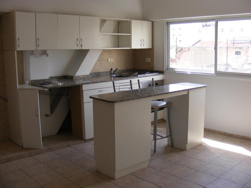 Imagen 2 de 14 de Vendo Departamento 3 Ambientes En Almagro