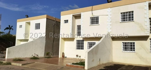 Imagen 1 de 10 de Casa En Venta En Conjunto Privado Excelente Ubicación. 22-28015 04126887776