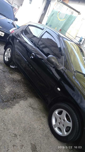 Imagem 8 de 11 de Peugeot 206 2005 1.4 Feline 5p