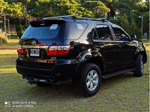 Toyota SW4 3.0 I Srv At C/cuero 4x4 (2009)
