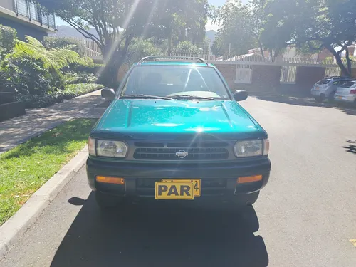 Nissan Pathfinder 3.3 R50 Std