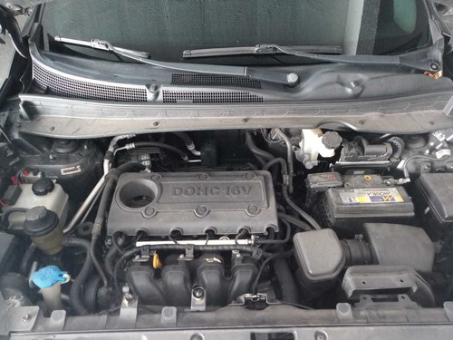 Imagem 6 de 11 de Kia Sportage 2011 2.0 Lx 4x2 Aut. 5p