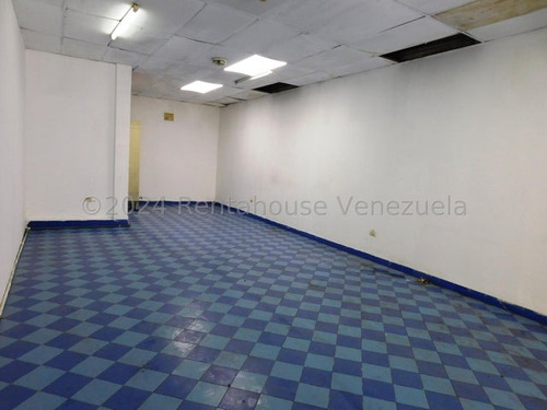 Maritza Lucena Trae Bello Y Estratégico Local En Alquiler En Centro De Barquisimeto, #25-108- Alto Tráfico Vehicular Y Peatonal, Amplios Espacios, Para Adaptarlos A Diferentes Ramas.