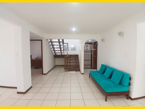 En Venta Amplia Casa De 2 Plantas Condominio Ciudad Jardin!!!