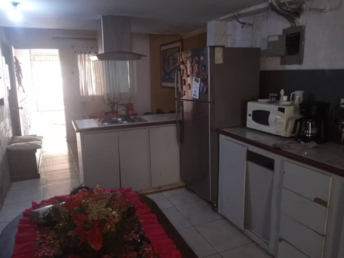 Imagen 3 de 15 de Vendo Casa En La Urbanización En La Esmeralda