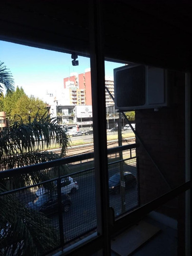 Imagen 4 de 12 de Dpto. De 3 Amb, Al Frente Muy Buen Estado