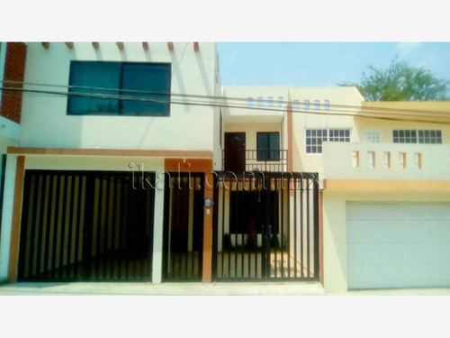 Imagen 3 de 12 de Casa Sola En Venta Anahuac