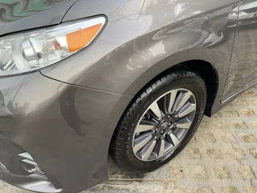 Toyota Sienna 3.5 Xle Piel At