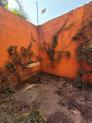 Casa Con Alberca. Cocoyoc. 4 Recámaras