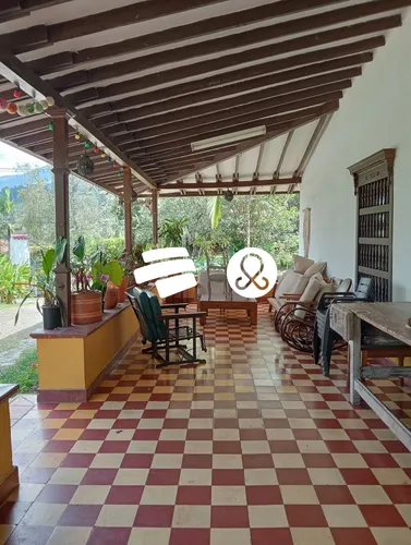 Casa Lote En Venta En Loma Del Escobero - Lote Permite Construcción