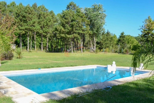 Imagen 23 de 28 de Casa 6 Dormitorios, Piscina, Venta O Venta En Beverly Hills - Punta Del Este