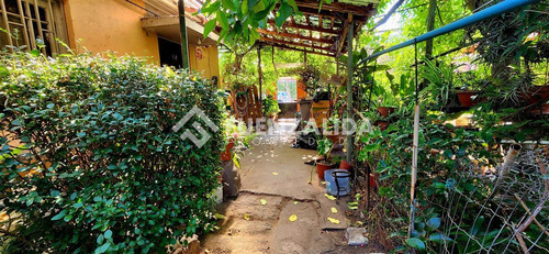 Casa En Venta De 2 Dorm. En Peñalolén