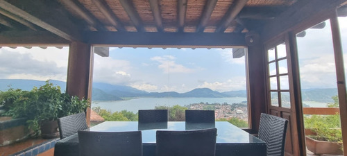 Magnifica Casa En Venta, Estilo Vallesana