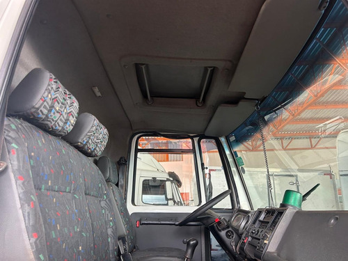 Caminhão Ford Cargo 2422 6x2 94.000 Km 2010 C/ Munck Agi 43