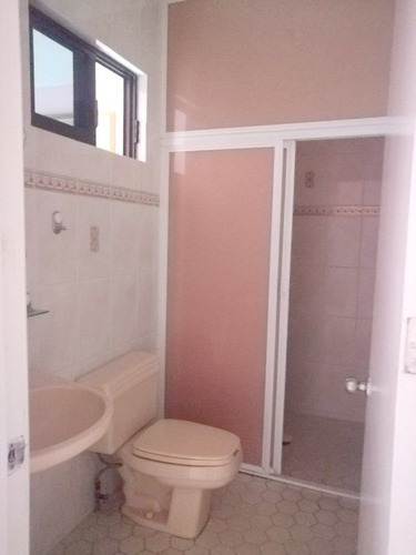 Imagen 23 de 27 de Casa En Venta