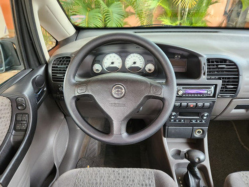 Chevrolet Zafira 2.0 MPFI ELEGANCE 8V FLEX 4P AUTOMÁTICO