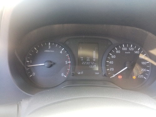 Nissan Np 300