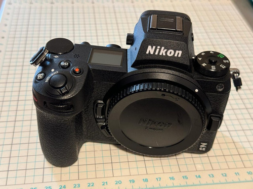 Nikon Z6 Ii Mirrorless (sin Espejo), Solo Cuerpo