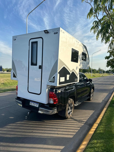 Camper Para Pickup Doble Cabina Marca Iseo
