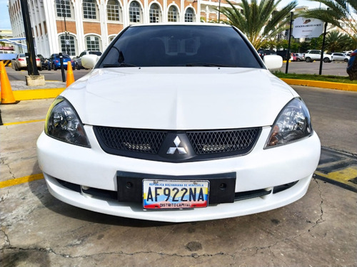 Imagen 2 de 11 de Mitsubishi Lancer Glx