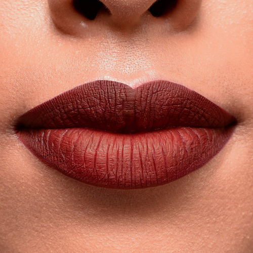 Labial Matte Thorns On Larga Duración Arantza