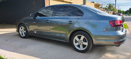 Volkswagen Vento 1.4 Highline 150cv At