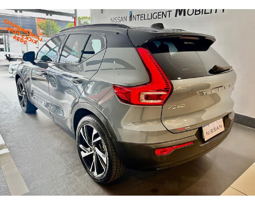 Volvo XC40 1.5 T5 HYBRID MOMENTUM GEARTRONIC
