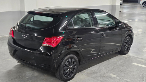 Chevrolet Onix Joy Hatch 1.0 8v Black Edition Flex Mec.