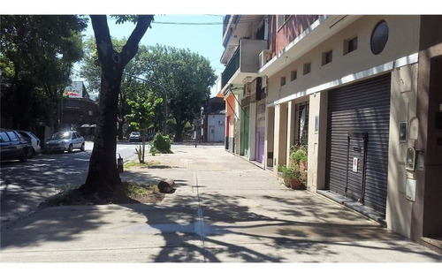 Venta Ph 2 Amb. Con Patio Y Local En Villa Devoto