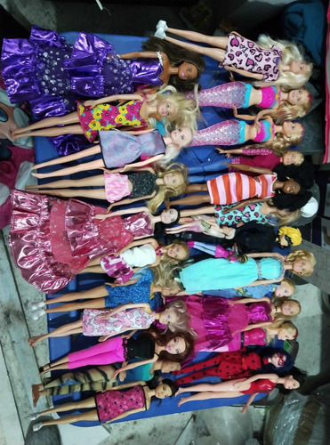 Lote De Barbies Originales Con Accesorios Y Perfecto Estado (Usado)