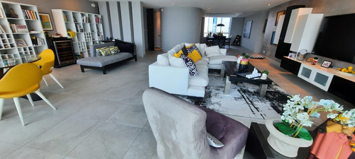 Imagen 2 de 15 de Venta De Apartamento Amoblado En Ph Murano, 21-4830