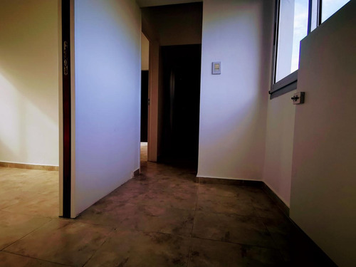 Imagen 12 de 21 de Ph, Tipo Duplex Con Jardín Y Cochera - 133 / 70 Y 71 La Plata