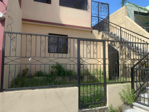 Casa Con Local Comercial En Venta En Las Antillas
