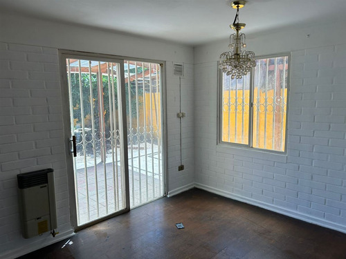 Casa En Venta De 3 Dorm. En Lampa
