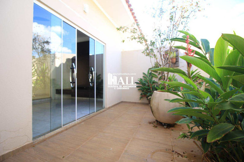 Casa À Venda No Jardim Alto Rio Preto Com 3 Quartos, 4 Vagas - V5003
