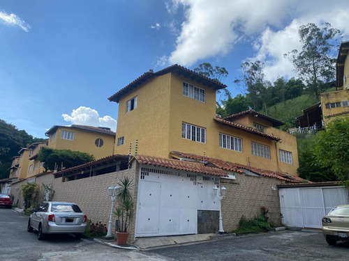 Vendo Lindo Townhouse En La Lagunita, Municipio El Hatillo