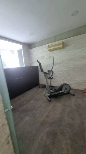 En Venta Lujoso Ph Duplex En Lomas Del Sol, Muy Negociable!!!, 4 Hab. Más Servicio, Terraza Con Bar, Parrillera Y Gimnasio. Jprp