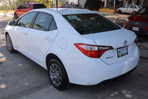 Toyota Corolla 1.8 Base At