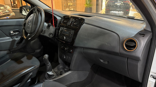 Renault Sandero Stepway 1.6 Dynamique 105cv