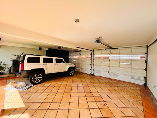 Casa En Venta En Veracruz En Floresta Con Jardín Y Alberca.