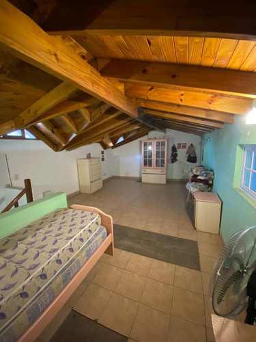 Excelente Casa En Luis Guillon. Gran Oportunidad