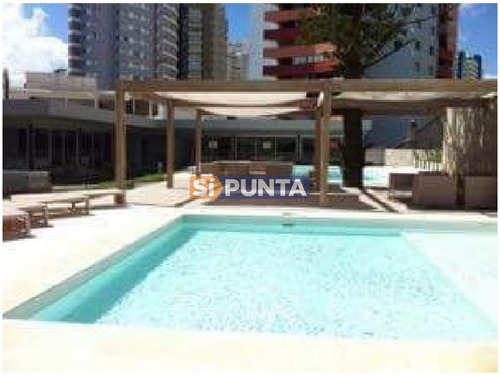 Imagen 3 de 6 de Edificio Con Todos Los Servicios