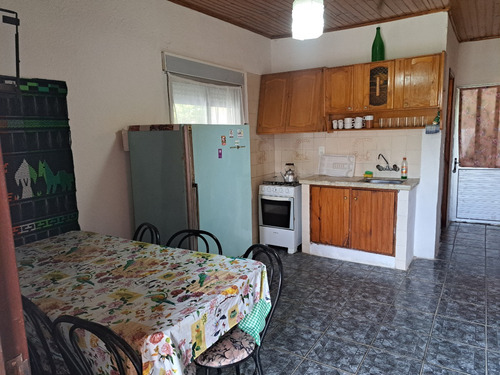 Inmobiliaria Costa Azul Vende Cuatro Casas En Un Solo Padrón, A 150 Metros De La Playa Antoniopolis, Rocha.