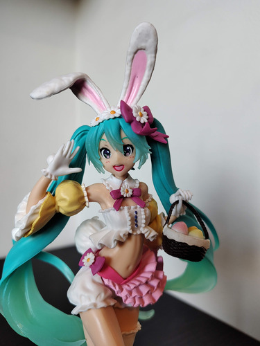 Figura Miku Hatsune Conejita - Importada