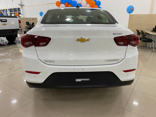 Imagem 2 de 6 de Chevrolet Onix Plus 1.0 Premier Turbo Flex (aut)