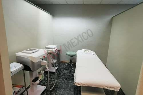 Imagen 10 de 18 de Consultorio Medico En Venta En Grupo Medico Arboledas, Sobre La 16 Poniente